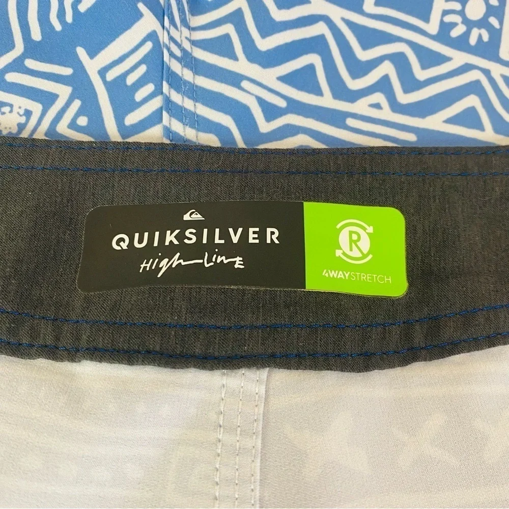 Quicksilver 4 Way Stretch Water Repellent Board Shorts Size 40